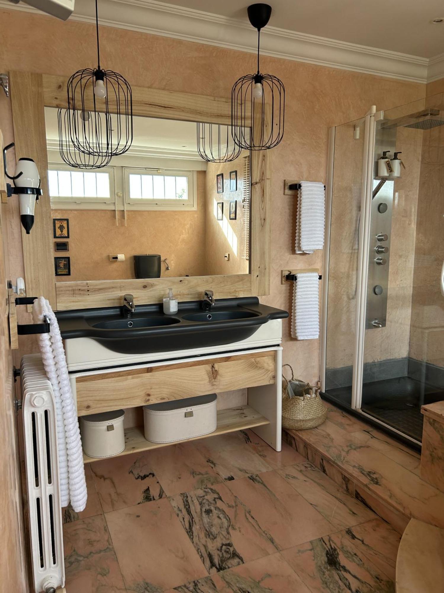 Hostal El Tejado de Santa Ana Barrika Habitación foto